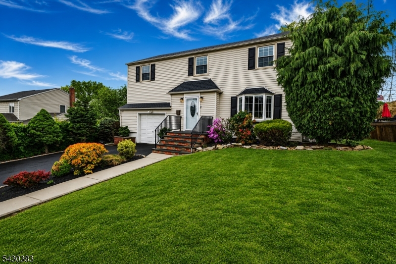 29 Fischer Ave