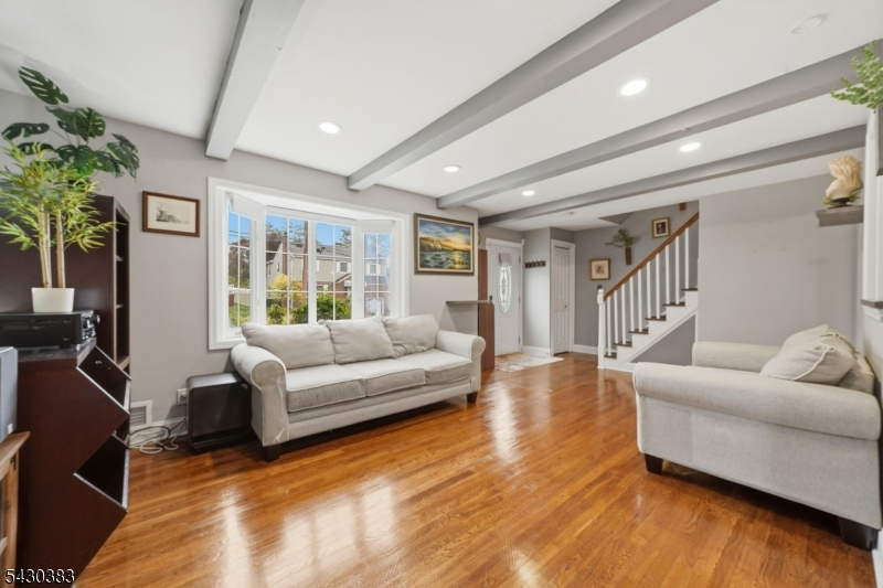 29 Fischer Ave