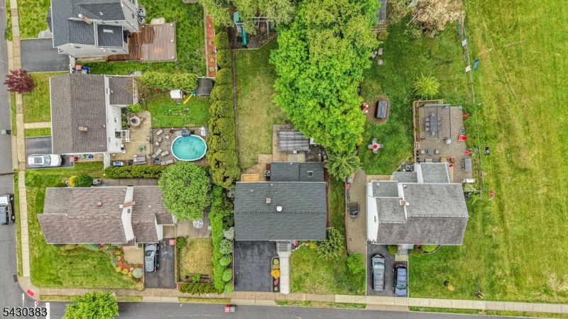 29 Fischer Ave