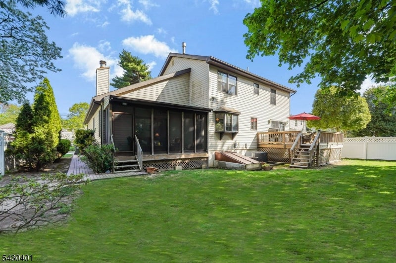 621 Bloomfield Ave