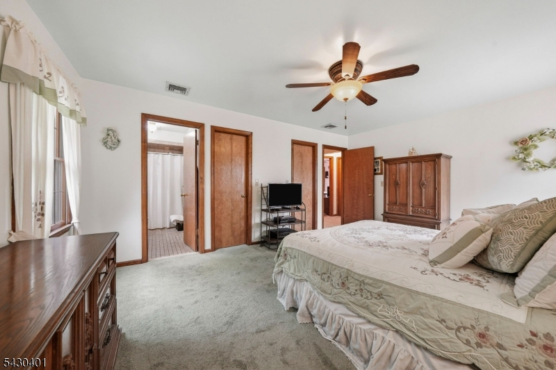 621 Bloomfield Ave
