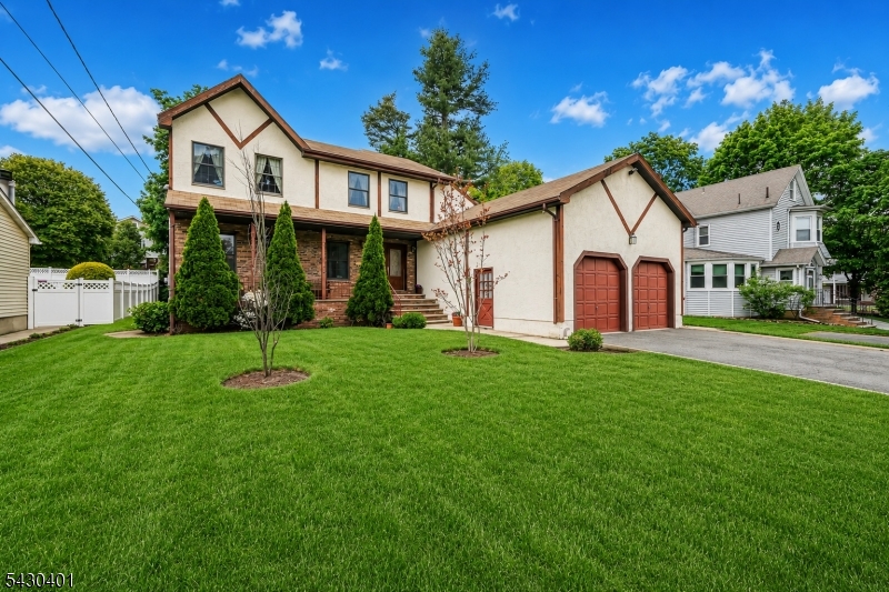 621 Bloomfield Ave