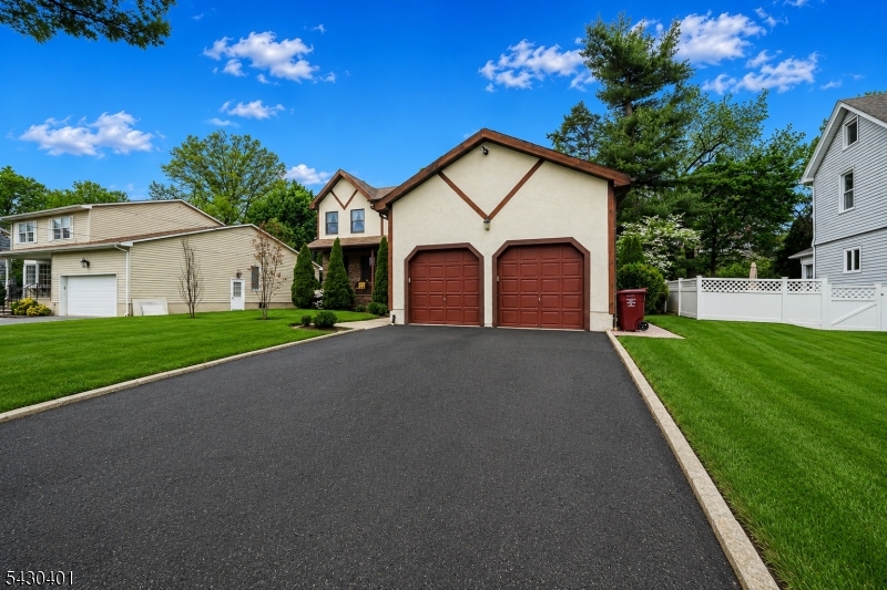 621 Bloomfield Ave
