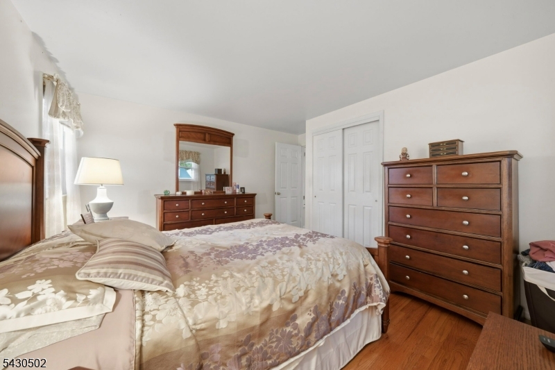 32 Crestwood Ave