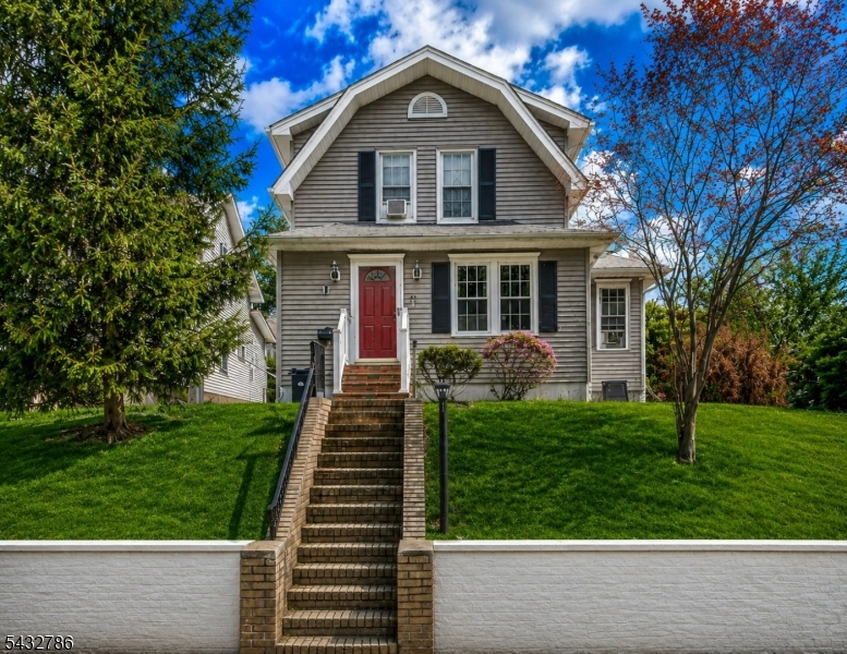 71 Spring St