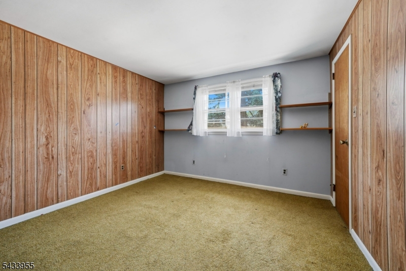 26 Briar Ln
