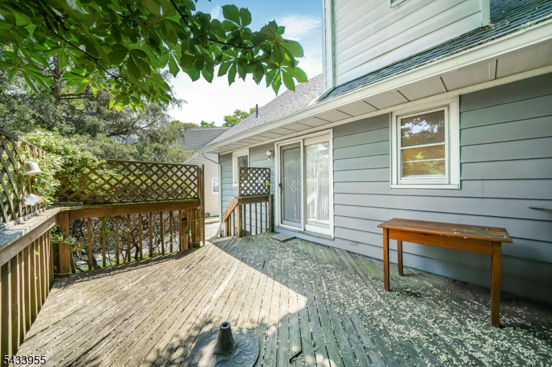 26 Briar Ln