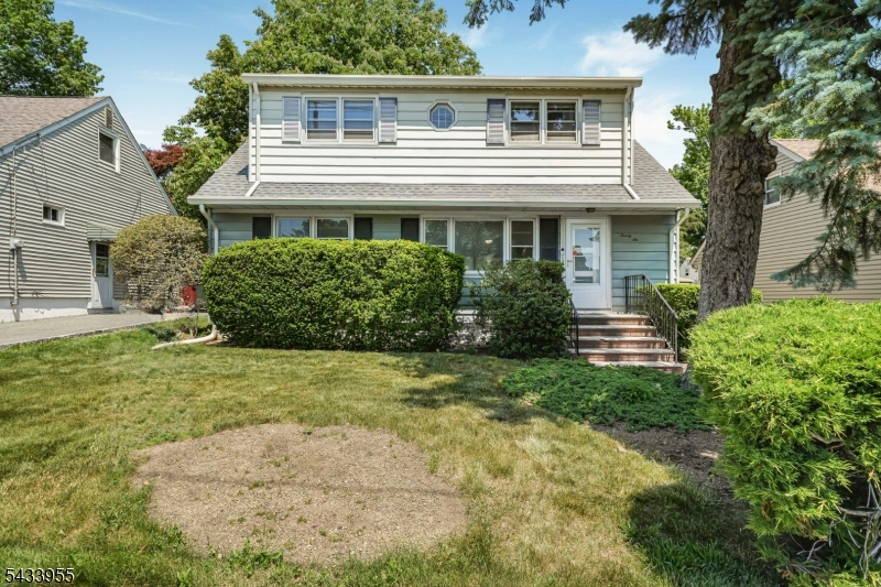 26 Briar Ln