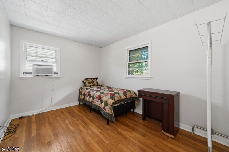 26 Briar Ln