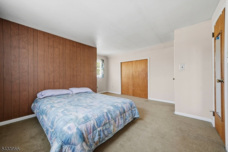 26 Briar Ln