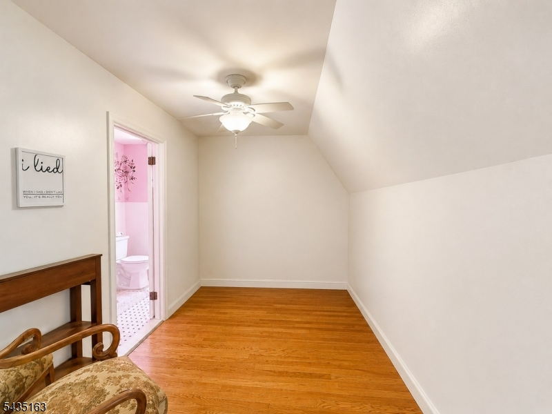 31 Hope St