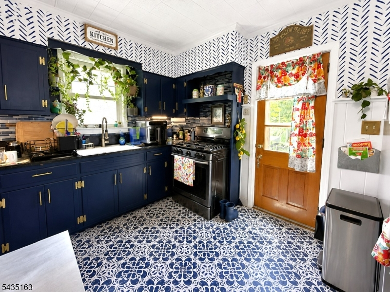 31 Hope St