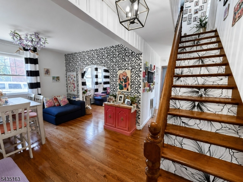 31 Hope St