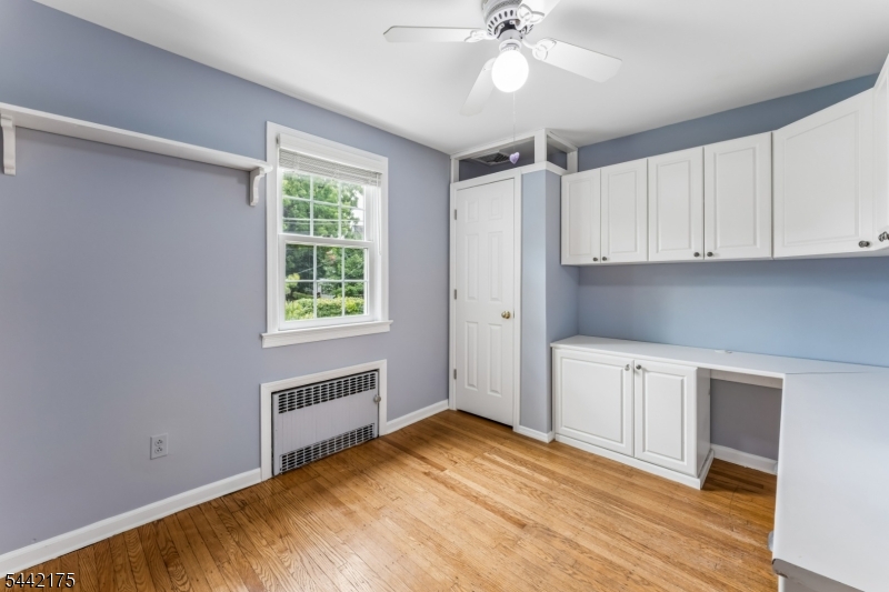 33 Myrtle Ave