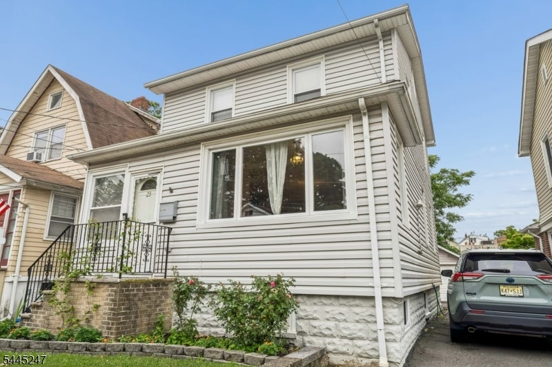 23 Princeton St