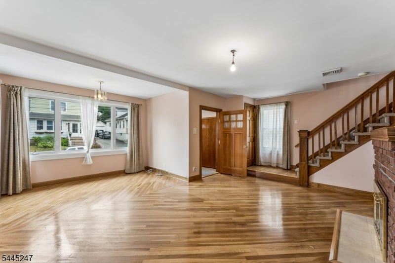 23 Princeton St