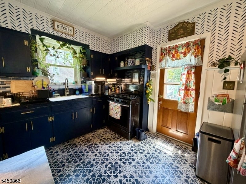 31 Hope St