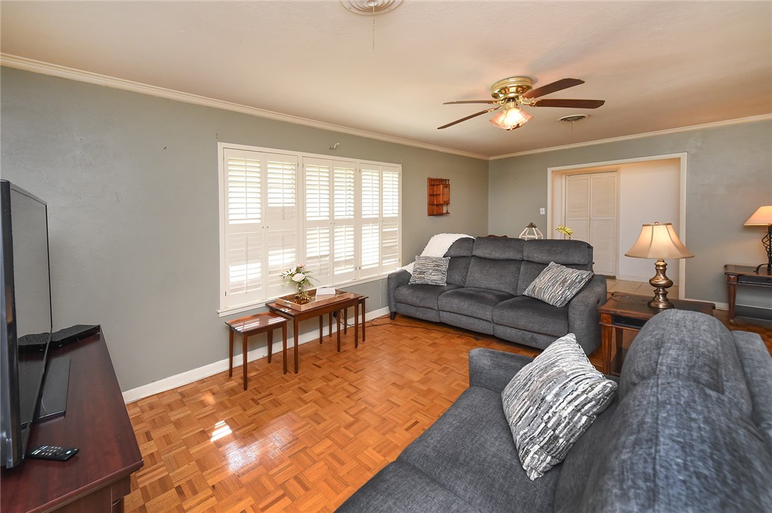 809 BELMEADE
