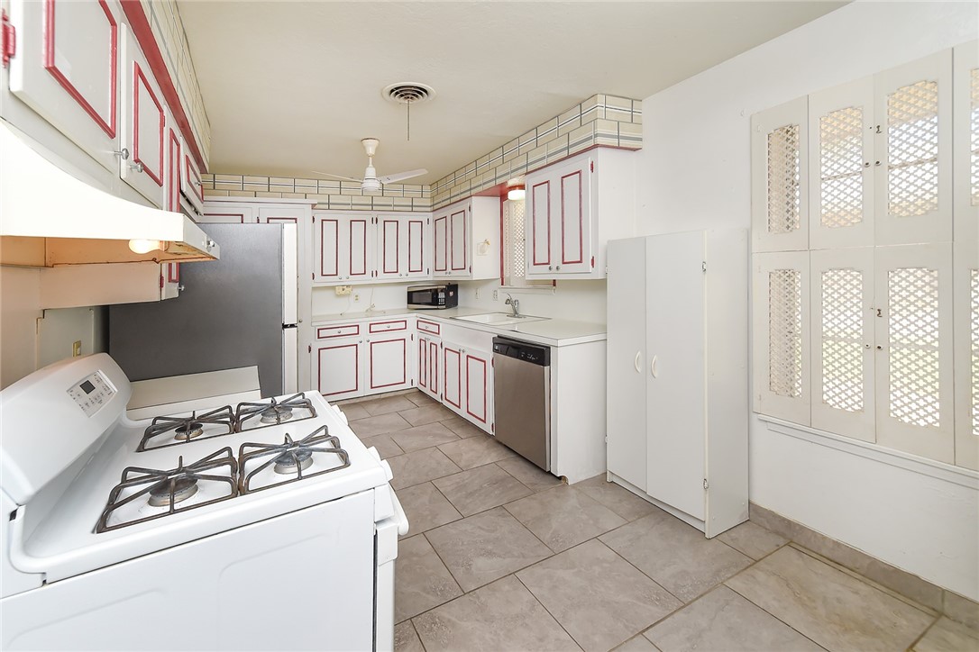 809 BELMEADE