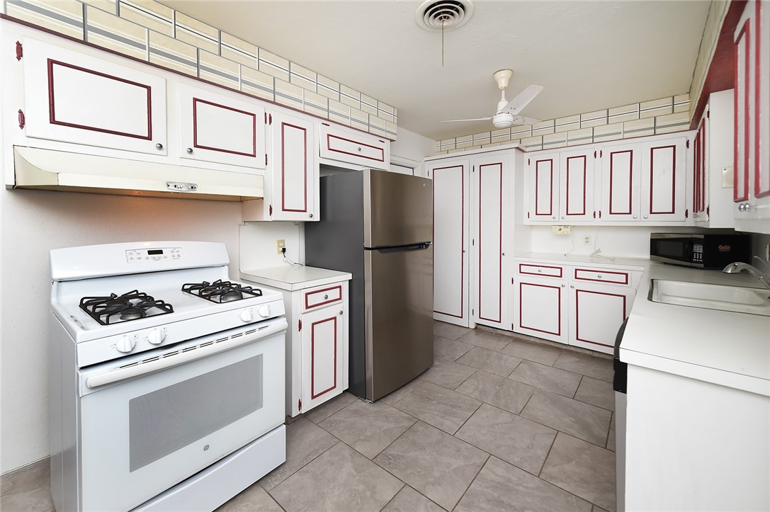 809 BELMEADE