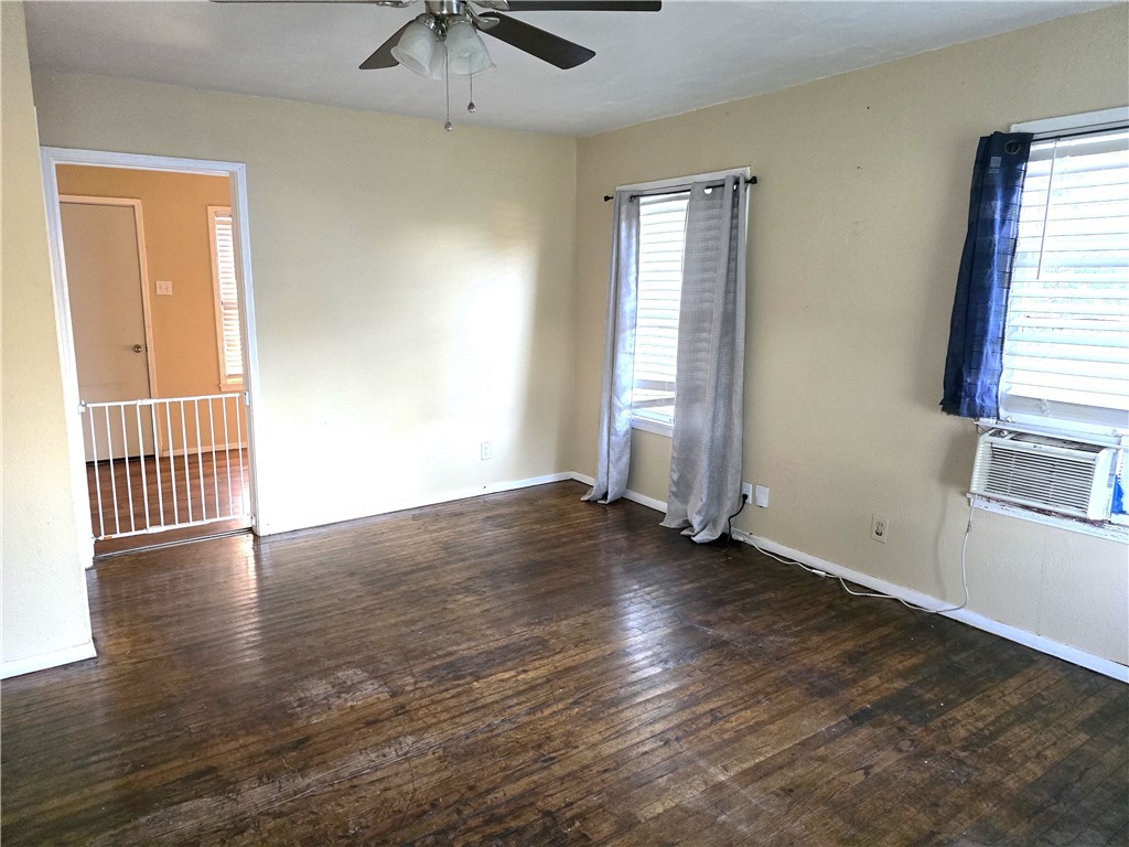 1109 MANCHESTER