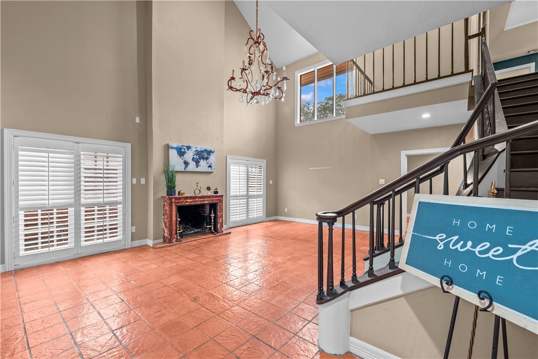 5314 River Oaks Dr