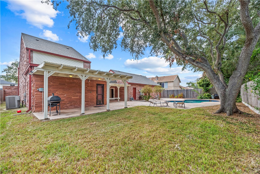 5314 River Oaks Dr