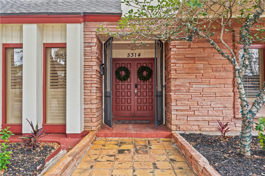 5314 River Oaks Dr