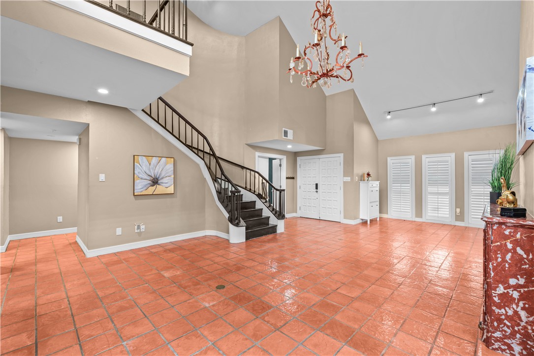 5314 River Oaks Dr