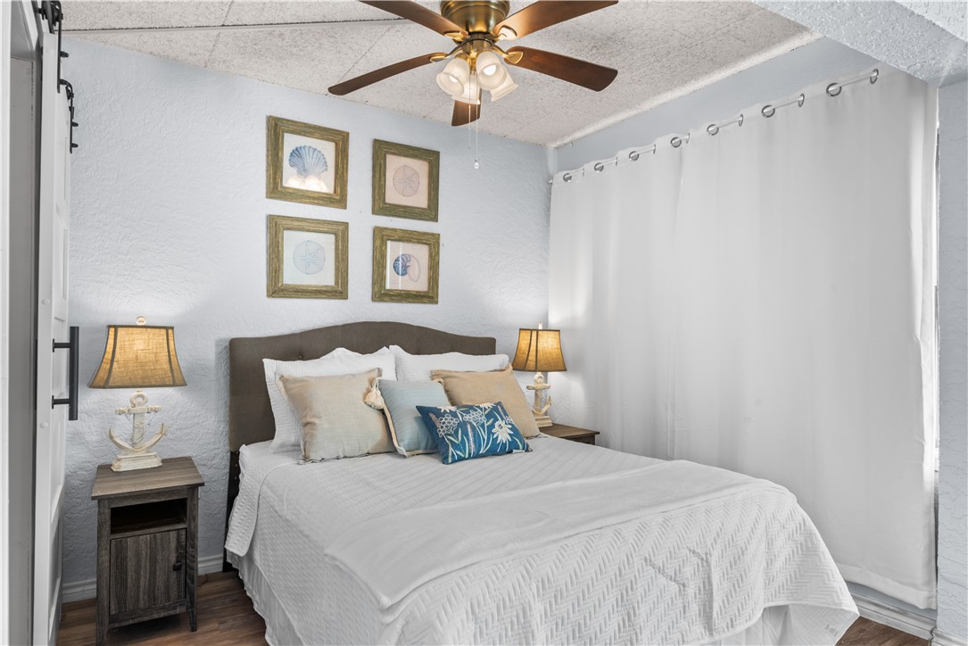 14401 Commodores Dr 101