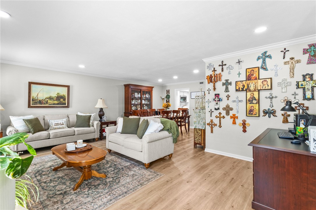 128 Lake Shore Dr 128