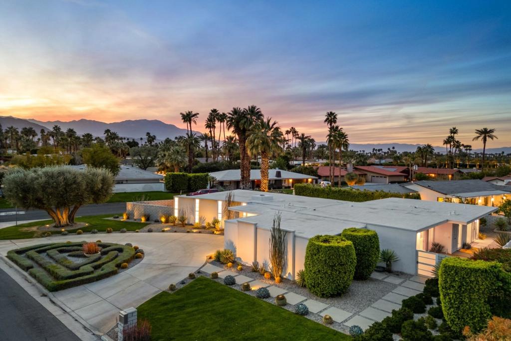 76080 Fairway Drive