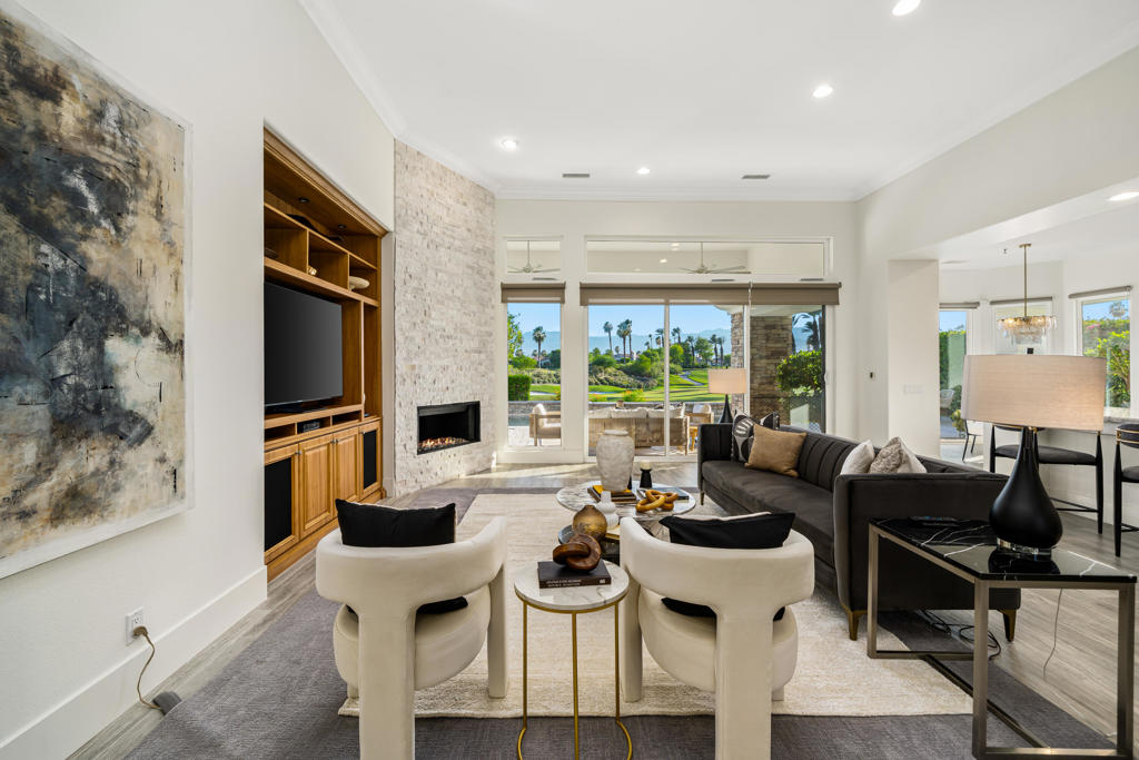 411 Tomahawk Drive