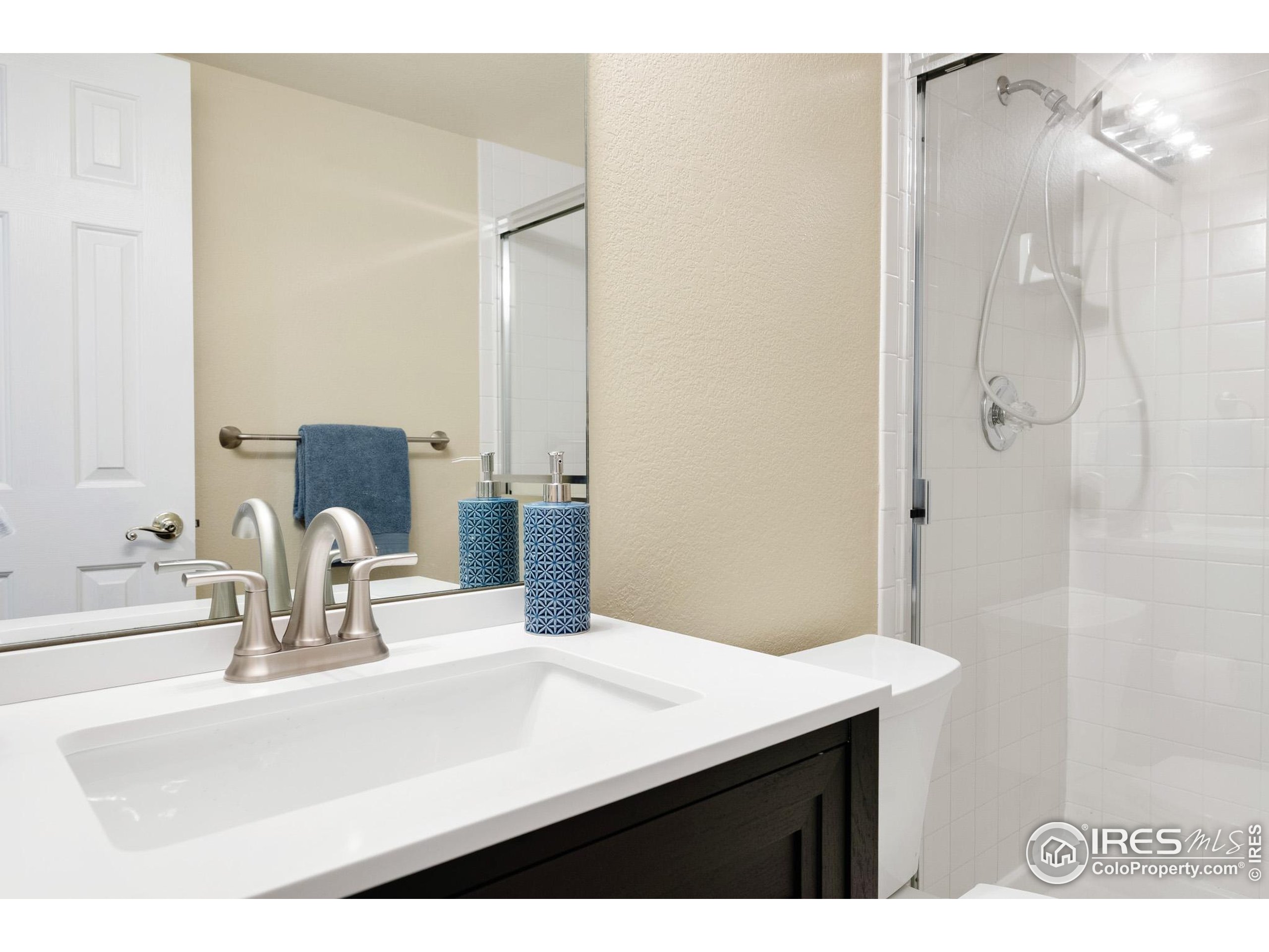 4892 Kings Ridge Blvd