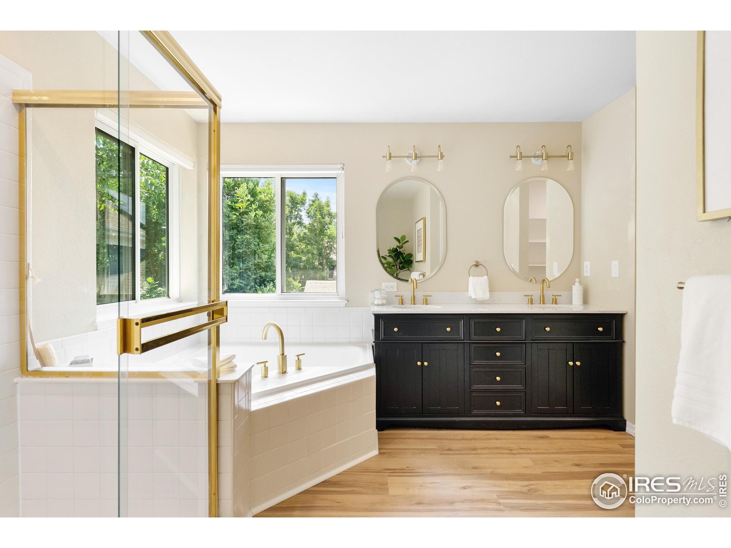 4892 Kings Ridge Blvd