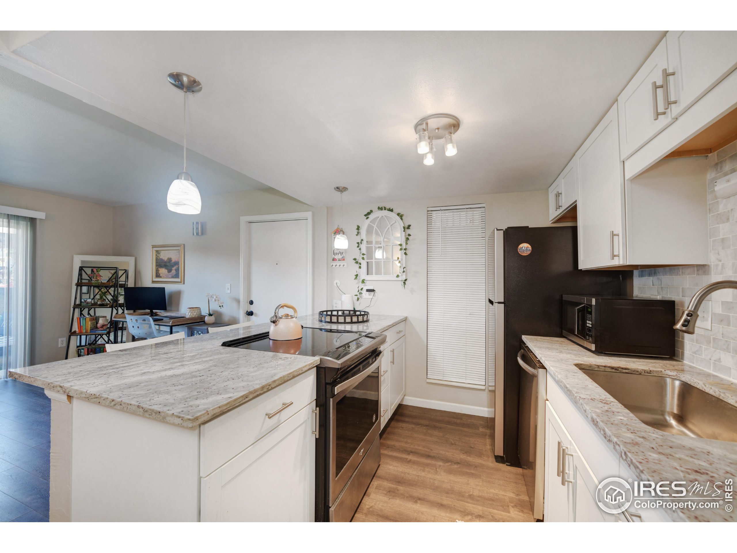 625 Manhattan Pl 107