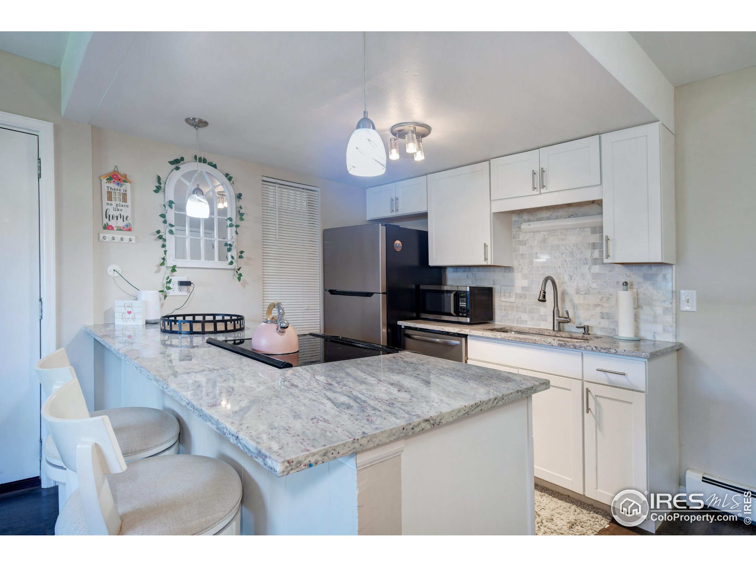 625 Manhattan Pl 107