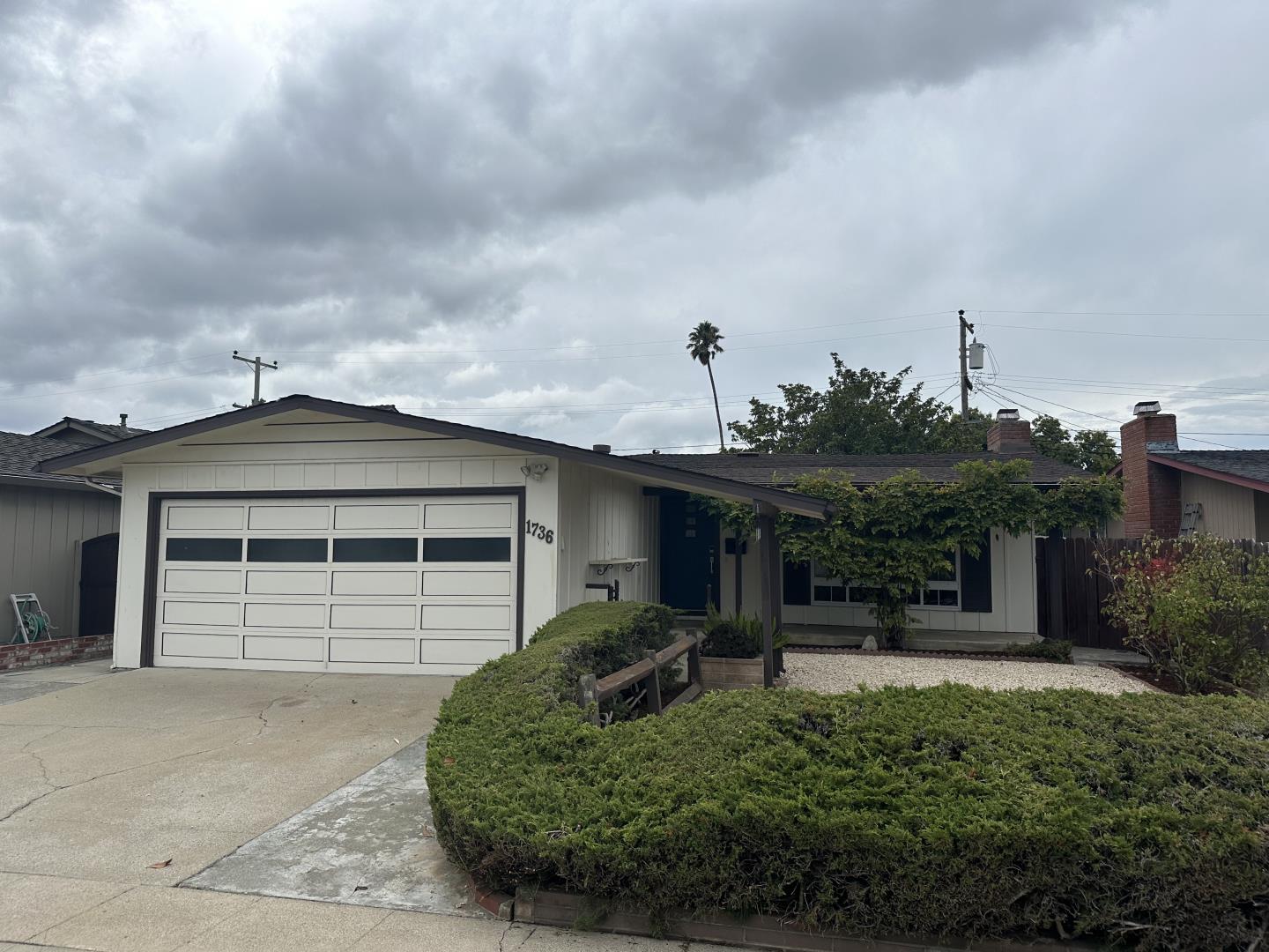1736 Brooks Street