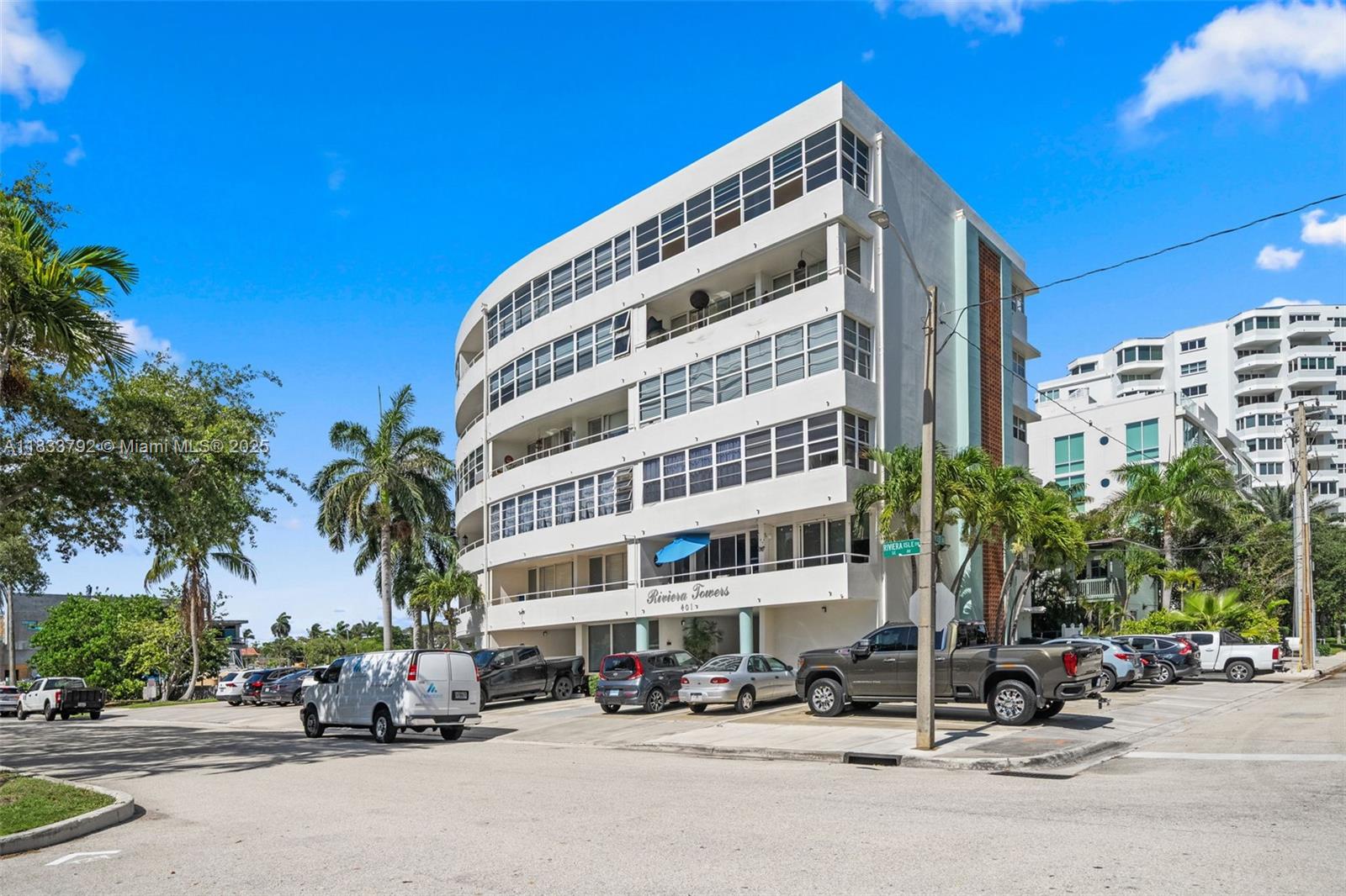 401 SE 25th Ave # 605