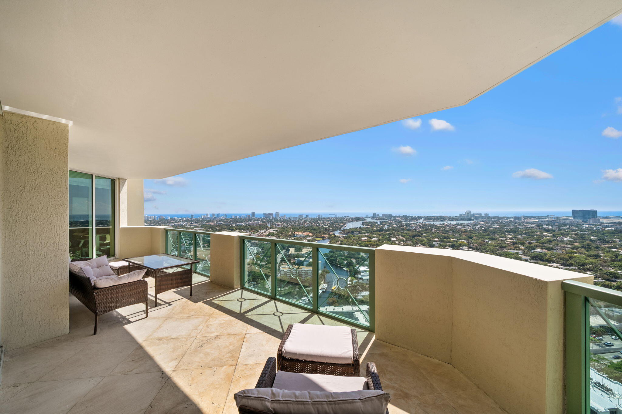 411 N New River Dr Drive E 3605