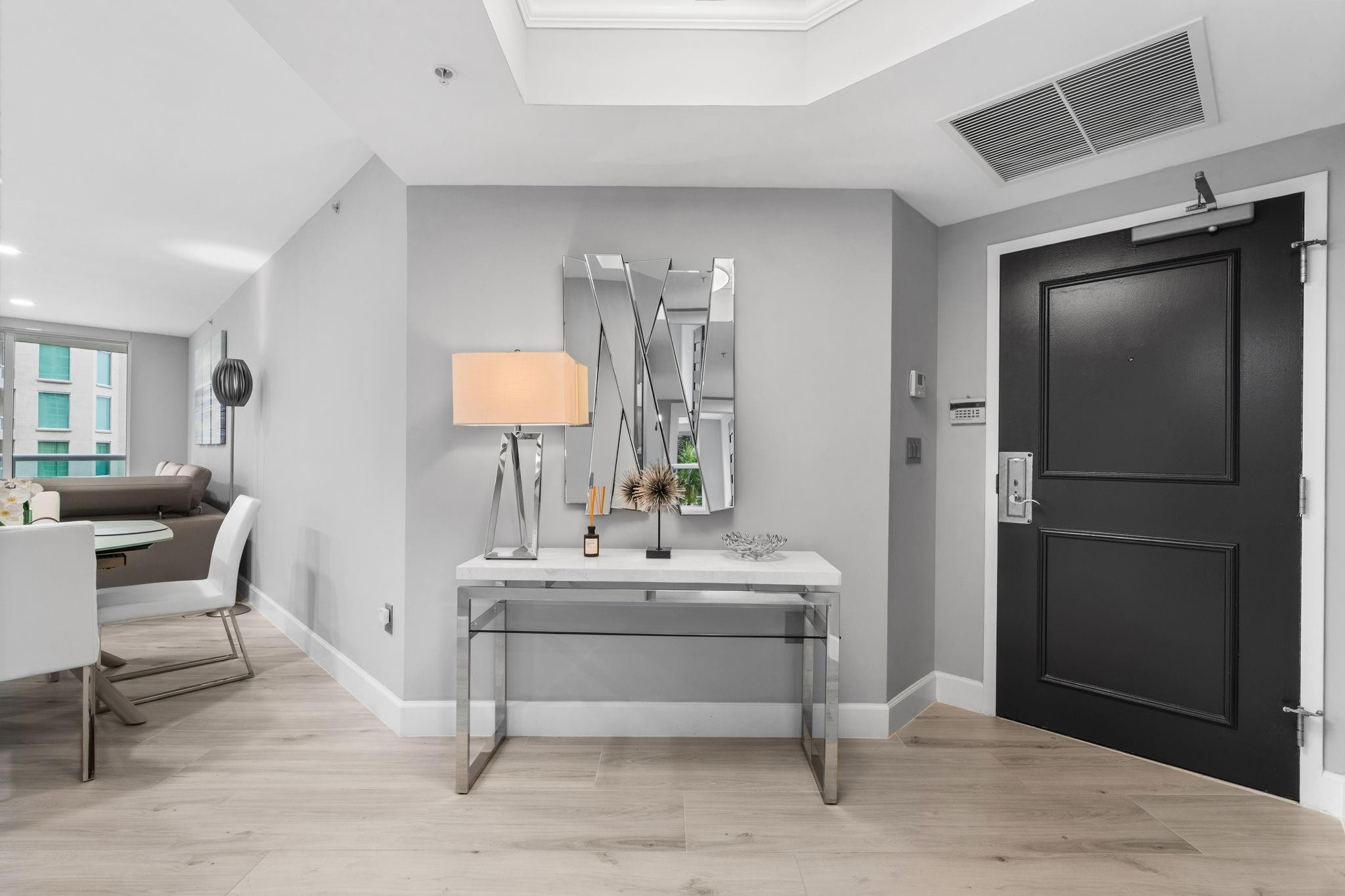 347 N New River Drive 809