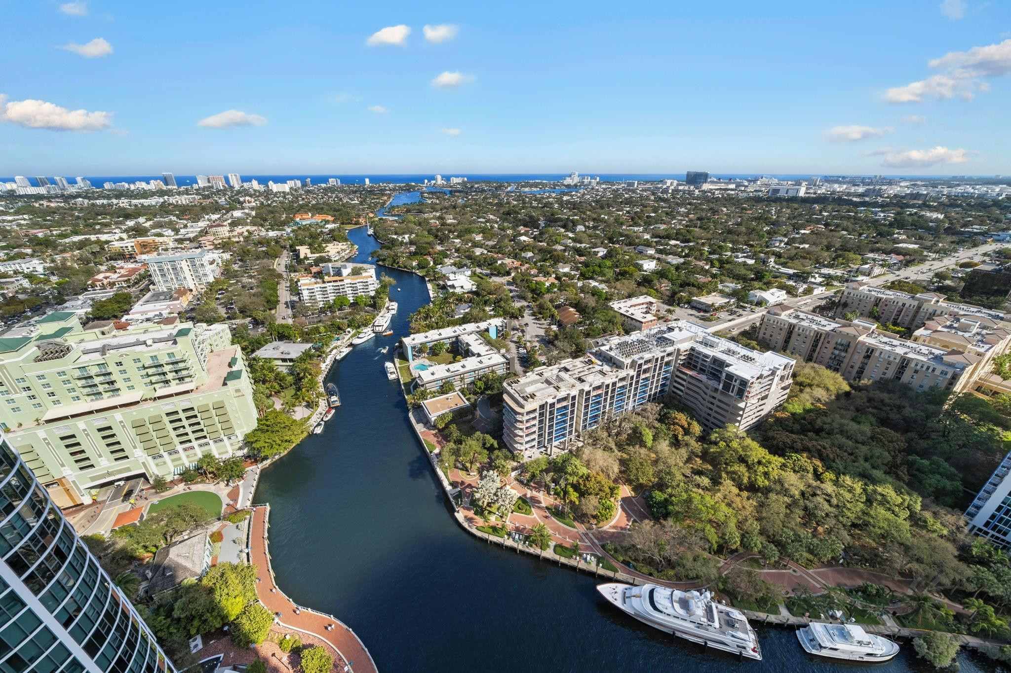 411 N New River Drive 3403