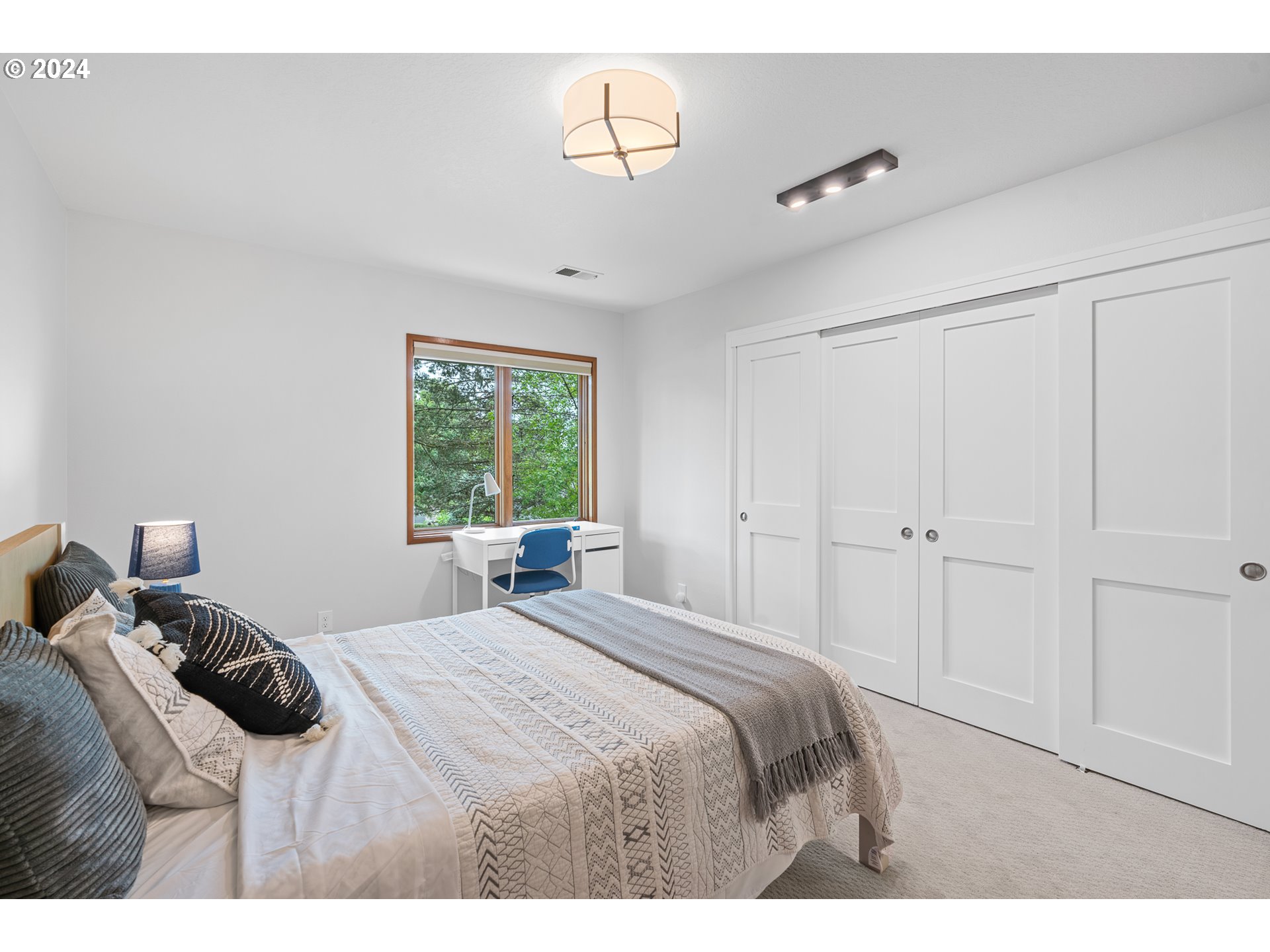 10 SHERWOOD CT