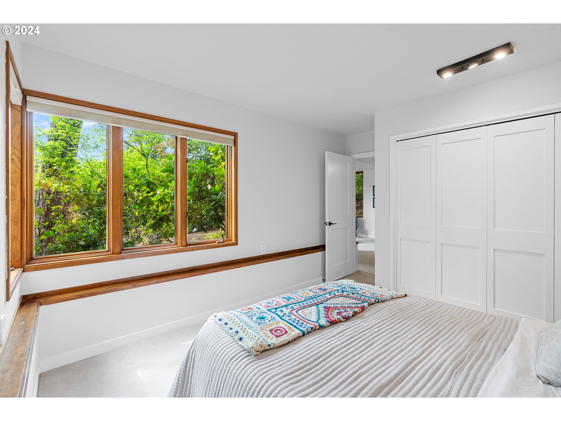 10 SHERWOOD CT