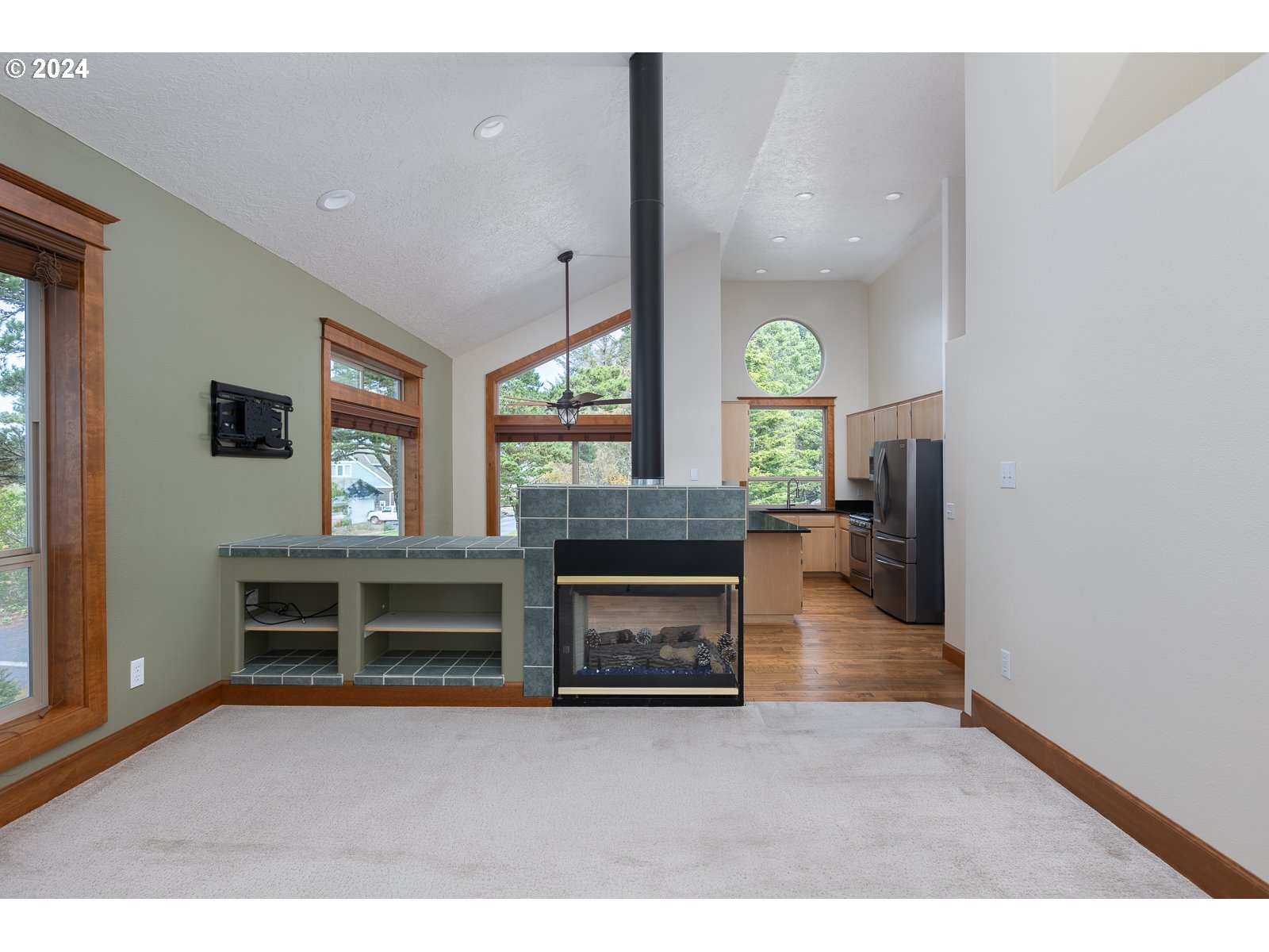 9210 TROUT PL