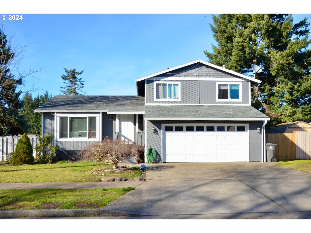 621 NW FARISS RD