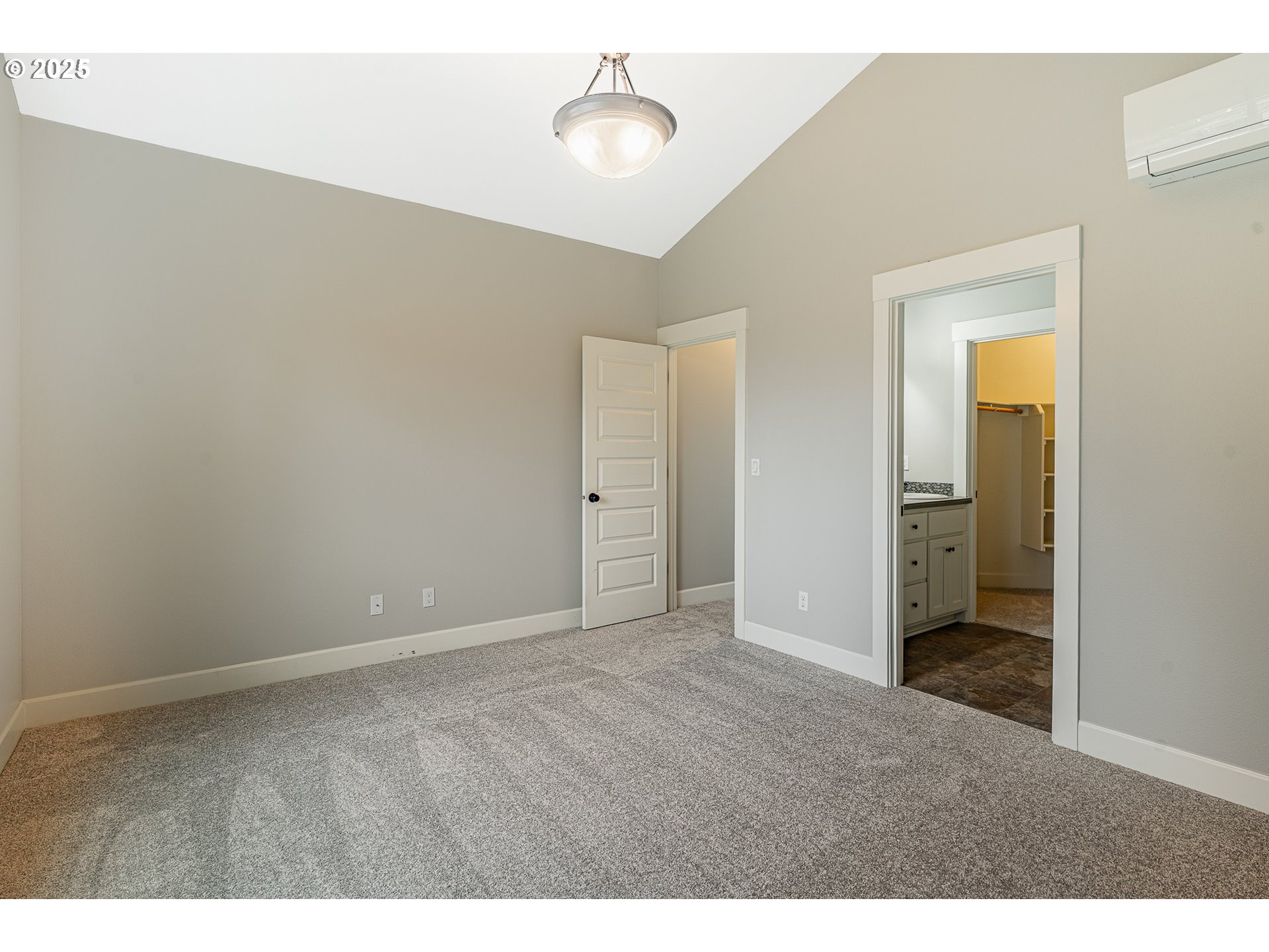 6335 SE 65TH AVE