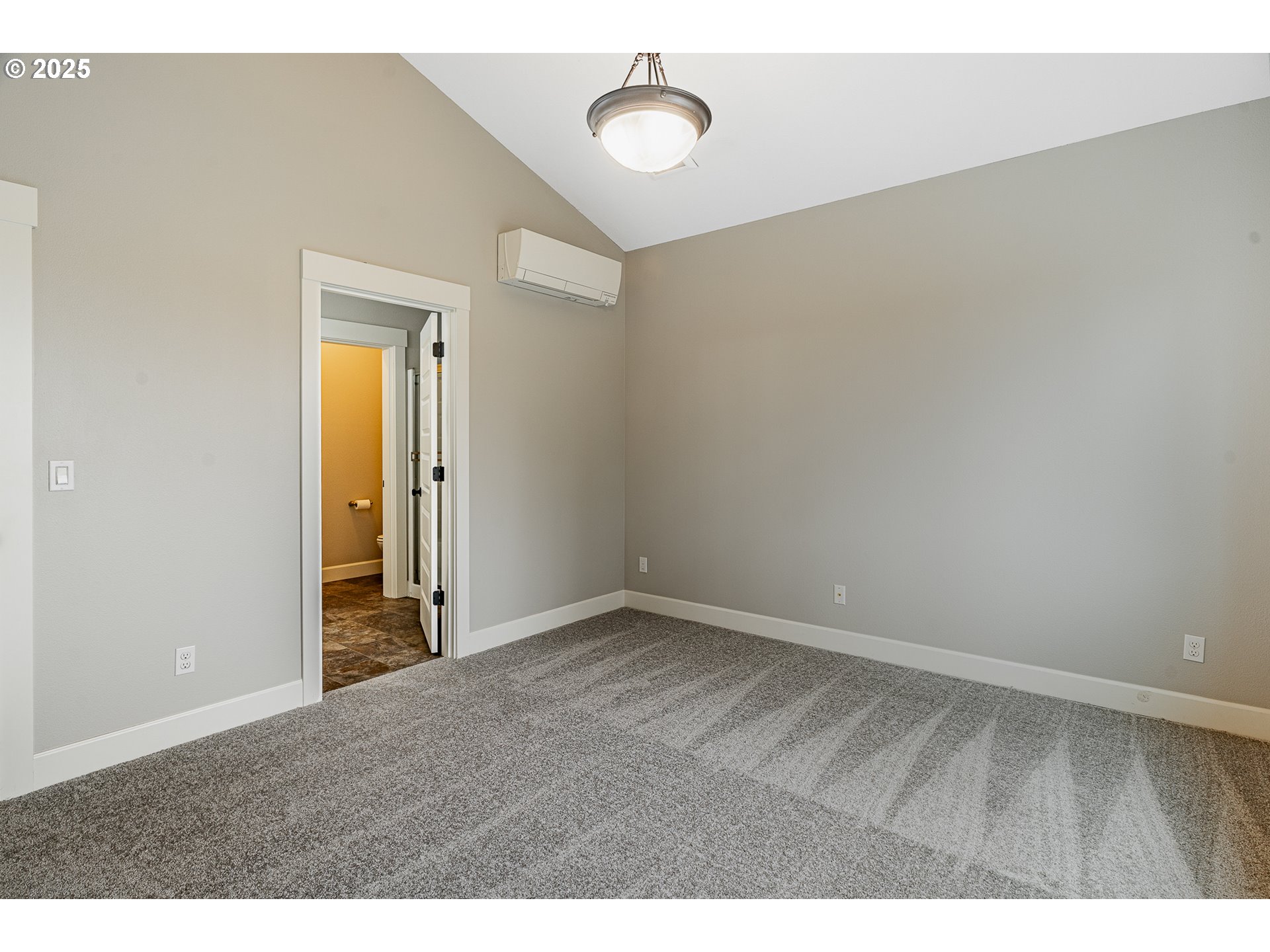 6335 SE 65TH AVE