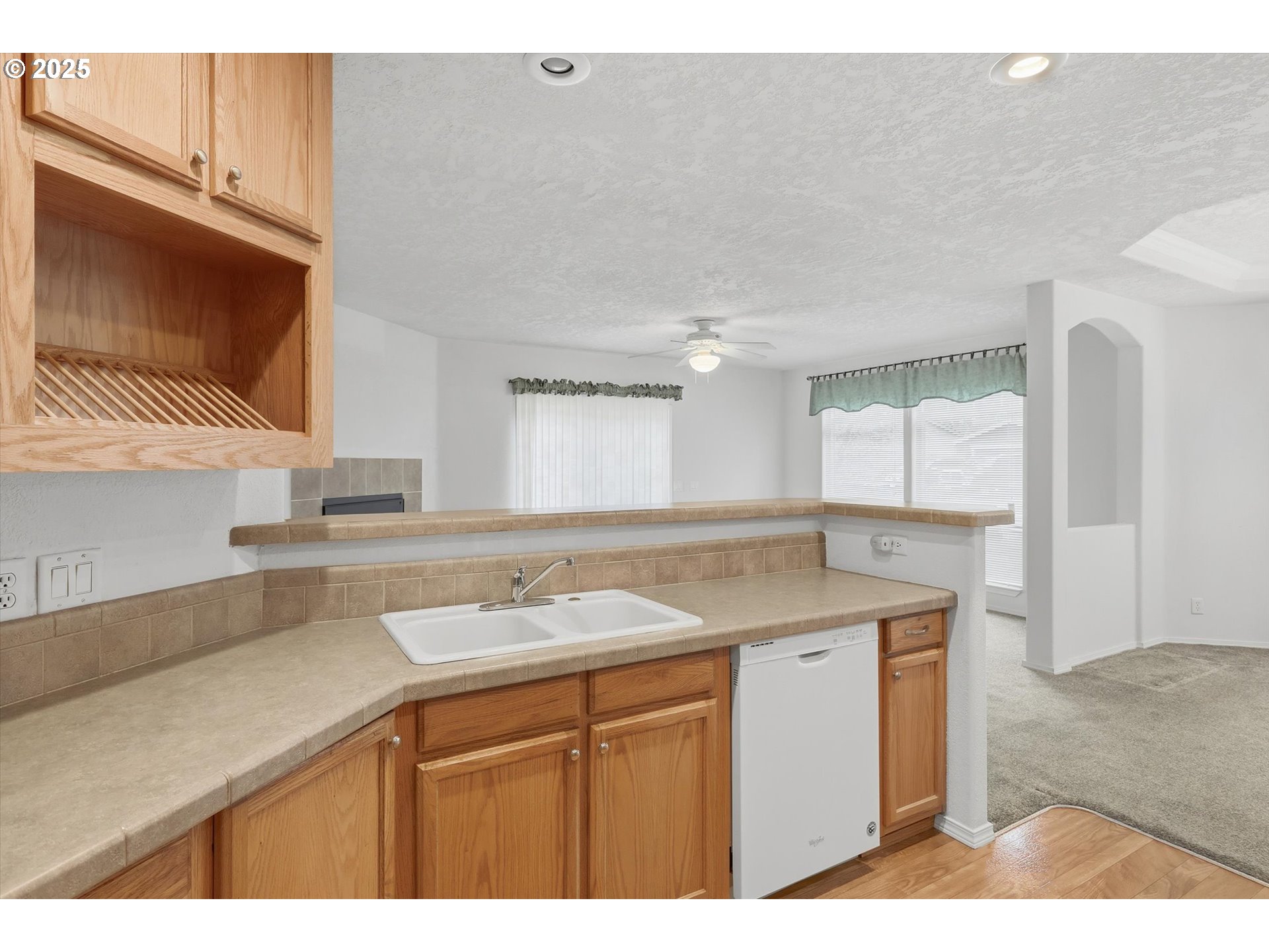 24702 E CEDAR HILL TER