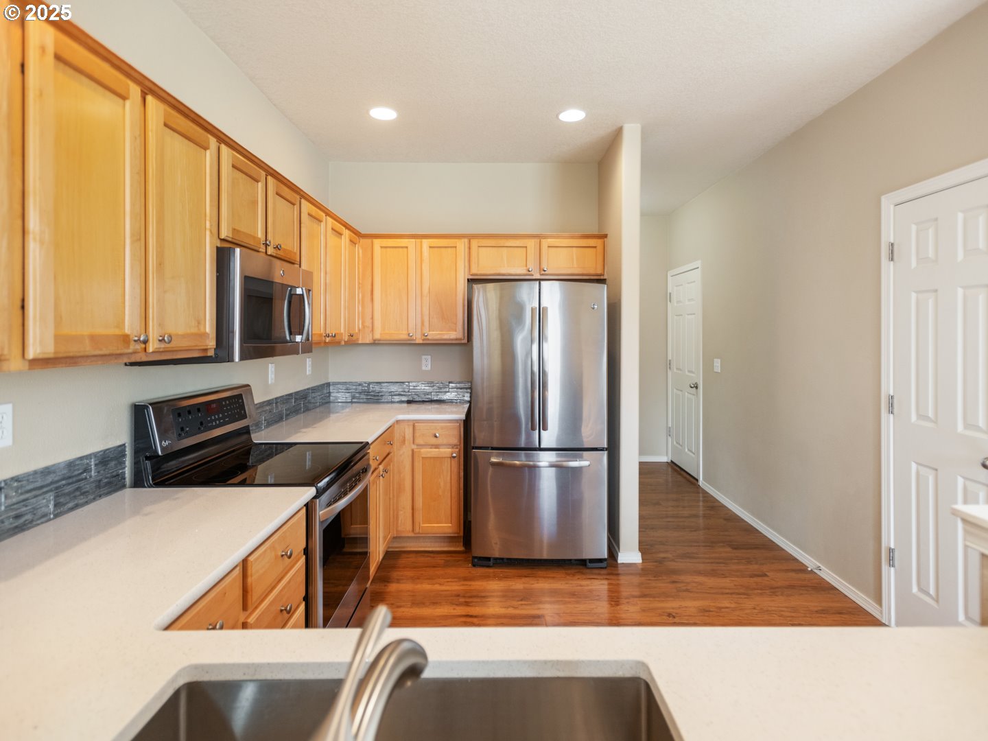 3628 E BUR OAK CT